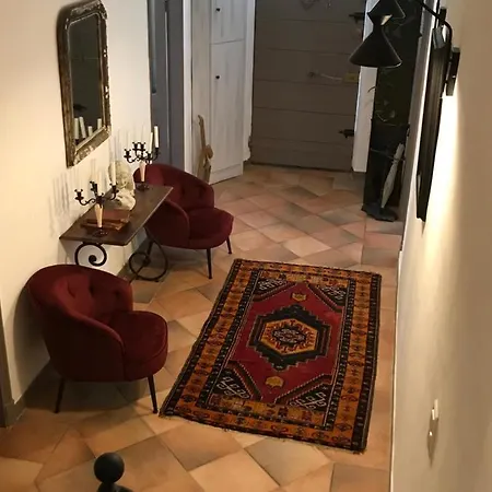 Lagremuse Bed & Breakfast *